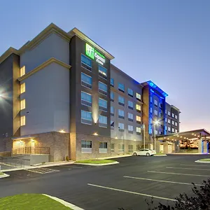 Hotel Express & Southwest By Ihg, Charlotte