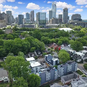 906 Westbrook B Views Rooftop Hot Tub And Short Walk To Stadium Holiday home